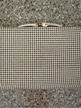 ✨ Vintage Retro White Metal Mesh Trifold Wallet Clutch ✨